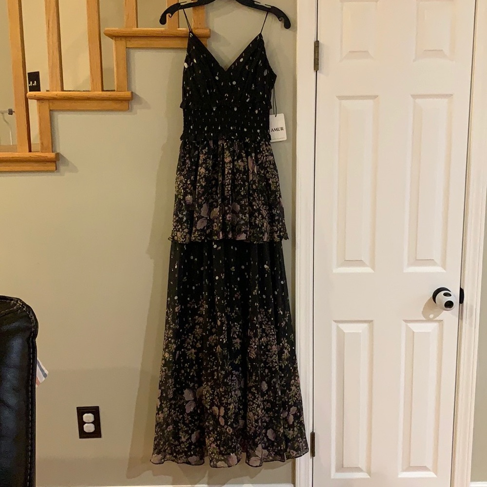 Beautiful dress by Amur size 0